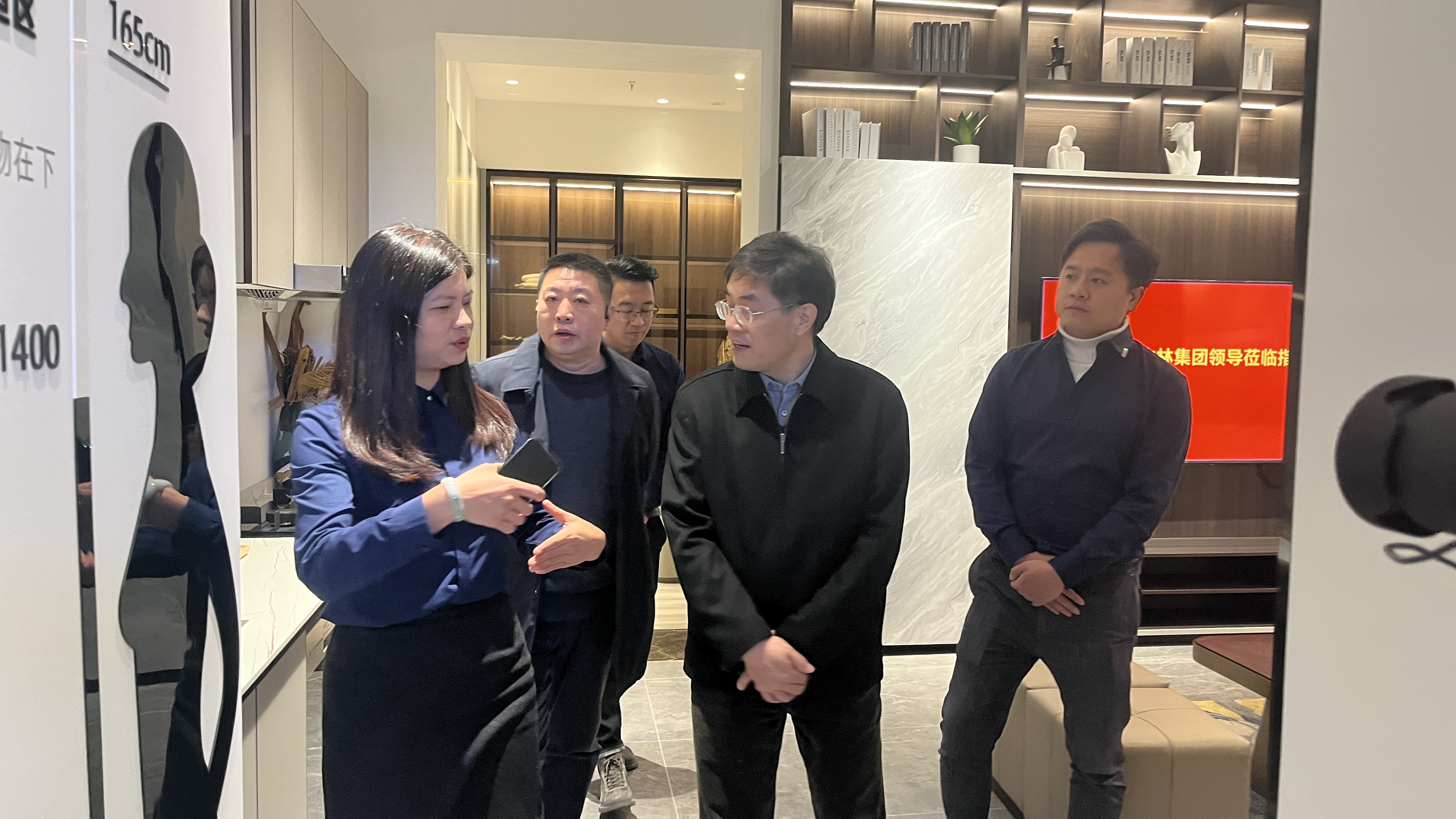 �й���ҵ�����쵼ݰ�����־��λ�J9���п���(ͼ4)